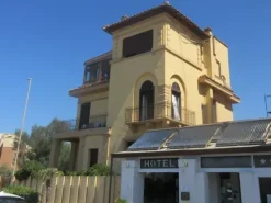 #18768 Hotel fronte mare sul Lido di Ostia