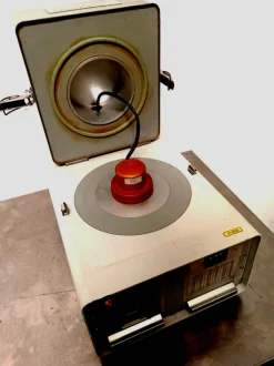 IGROMETRO ELETTRICO - NOVASINA - TH200 (LAB-COMP-37)