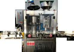Imbottigliatrice automatica per tappo corona