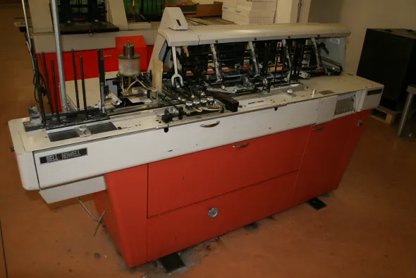 IMBUSTATRICE AUTOMATICA A 4 STAZIONI BELL&HOWELL