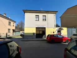 #25902 Immobile adibito a uso palestra di due piani