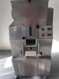2#3536 Impastatrice con cilindro automatico