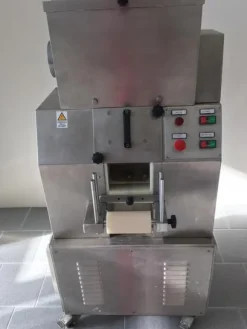 2#3536 Impastatrice con cilindro automatico