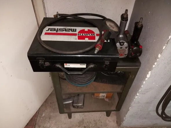 14#8036 Impianto di refrigerazione aria e Kit controllo pressione gomme Wurth