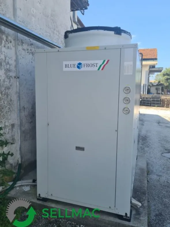 IMPIANTO FRIGORIFERO E PRODUZIONE GHIACCIO