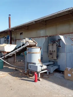 Impianto pellet+robot palletizzatore+insach. autom.
