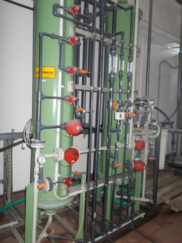 1#3241 Impianto per la produzione di acqua ultrapura