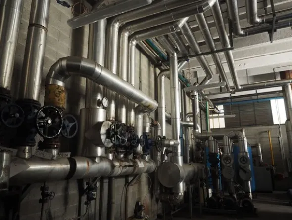 33#8478 Impianto produzione acqua surriscaldata calda per produzione e riscaldamento GARION