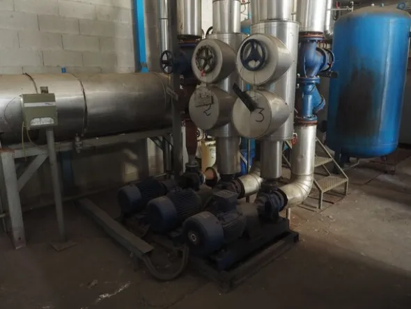 33#8478 Impianto produzione acqua surriscaldata calda per produzione e riscaldamento GARION