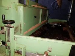 2#3798 Impianto produzione pannelli di sughero