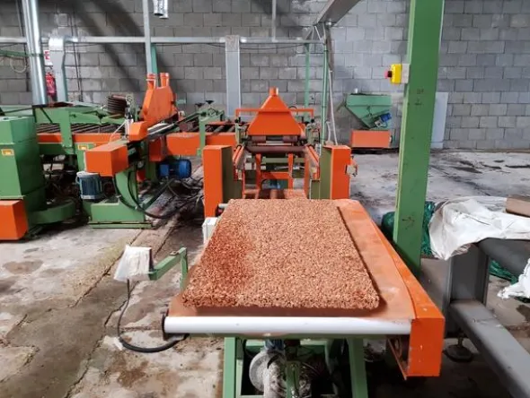 2#3798 Impianto produzione pannelli di sughero