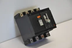 Interruttore Merlin Gerin mod. Compact C125N