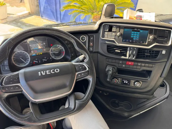 IVECO STRALIS S-WAY 570 TRATTORE EURO 6