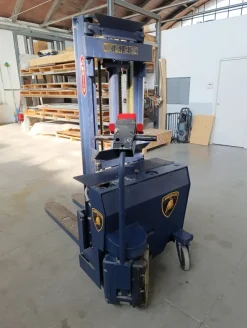 JUNGHEINRICH CARRELLO ELEVATORE ELETTRICO