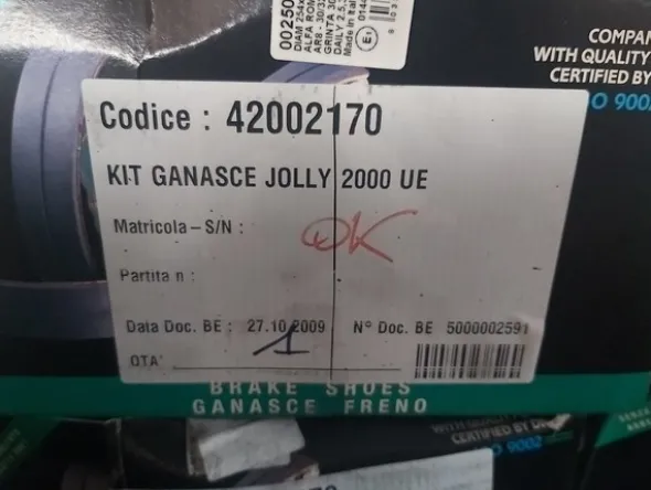 32#4979 Kit ganasce Iveco Daily