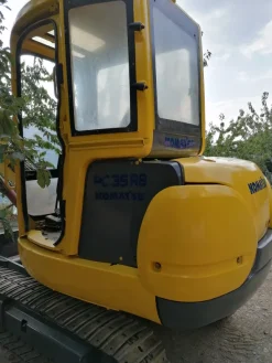 Komatsu pc 35 r8