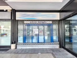 #2536547 Laboratorio adibito a pescheria con attrezzature