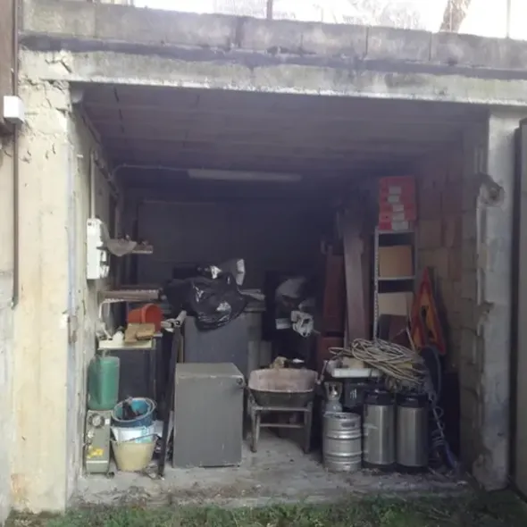#6837 Laboratorio artigianale con posti auto