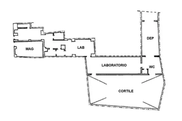 #25560 Laboratorio artigiano con corte in centro città