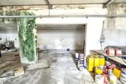#25560 Laboratorio artigiano con corte in centro città