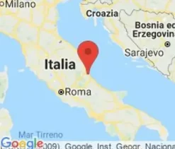 #8673 Laboratorio con corte in edificio residenziale