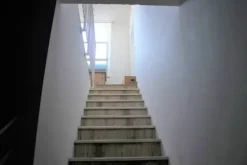 #11750 Laboratorio con magazzino al piano seminterrato