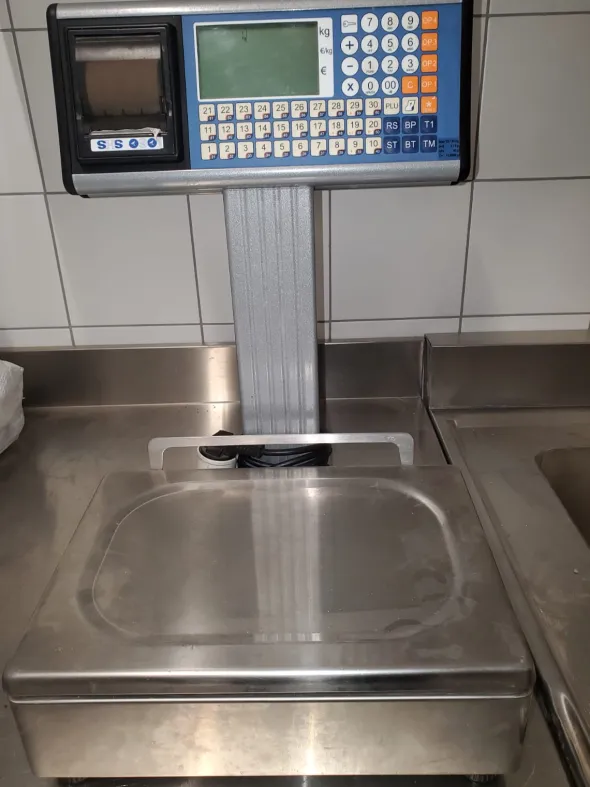 LABORATORIO LAVORAZIONE CARNI E SALUMI