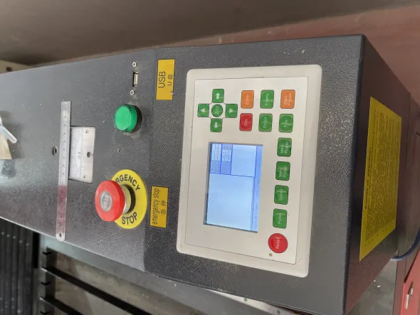 Laser CO2 130w Taglio e incisione 2000x1000