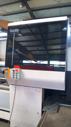 Laser fiber per il taglio di tubi e profili BODOR T230