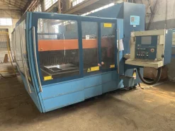 LASER PRIMA INDUSTRIE PLATINO 1530