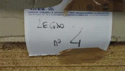 4#2759 Lastre di legno nobilitato