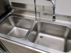 8#8315 Lavabo acciaio inox 2 vasche con alzatina
