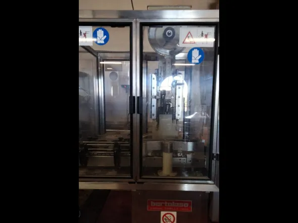 LC547 Linea di imbott. per vino fermo 2000 bph usata