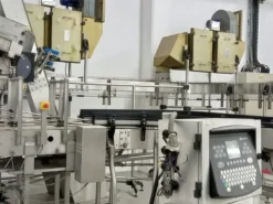 LC545 Linea di imbott. usata in HDPE per lattiero-cas.