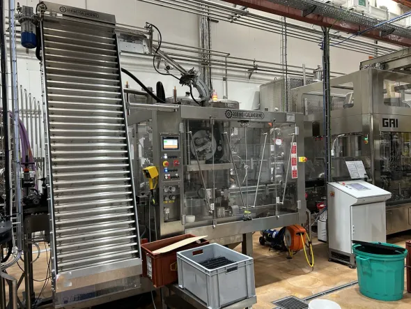 LC553 Linea di imbott. usata spumante e vino fermo 4000