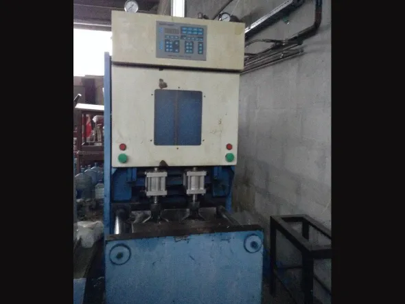 LC565 Linea di riempimento usata per acua - PET 5L