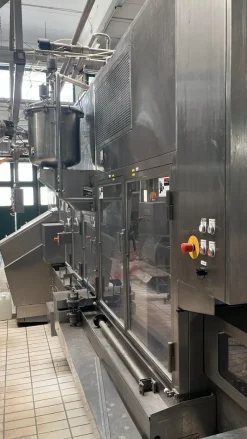 LC615 Linea di riempimento usata ELOPAK sks-s60S