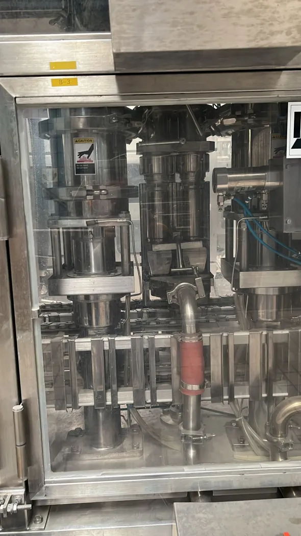 LC615 Linea di riempimento usata ELOPAK sks-s60S