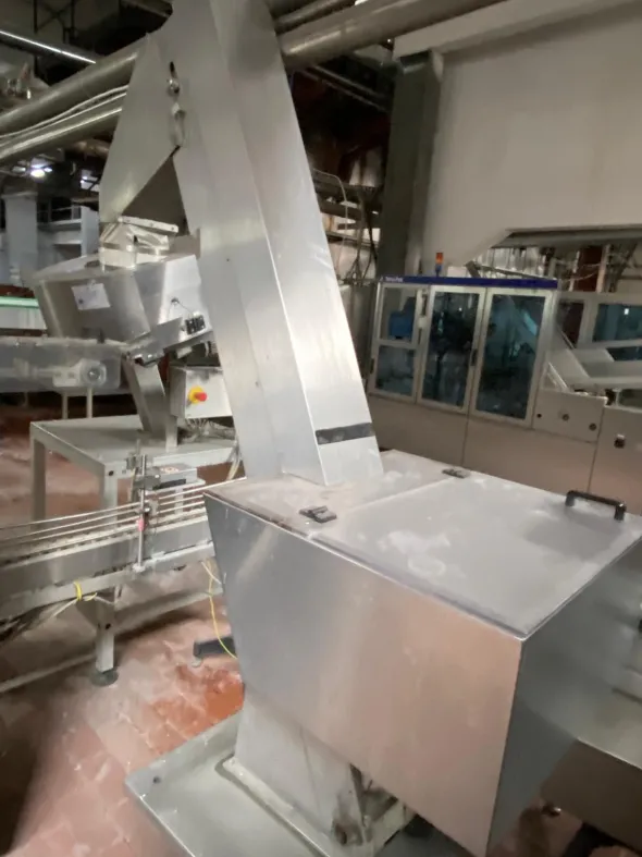 LC619 Linea di riemp. Tetra Pak TBA-8 SQ 1000 ml usata