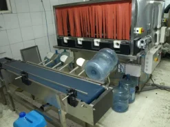 LC618 Linea imbottigliamento automatica usata 18,9L