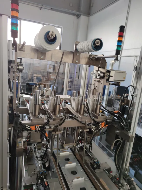 Linea automatica produzione mascherine chirurgiche