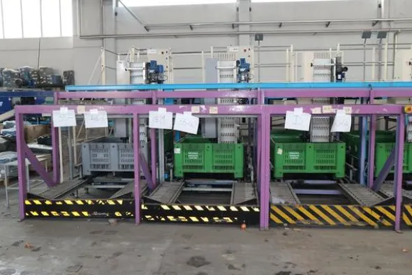 4#2047 Linea di calibratura e confezionamento frutta Unitec