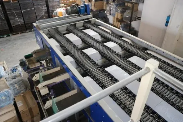 4#2047 Linea di calibratura e confezionamento frutta Unitec