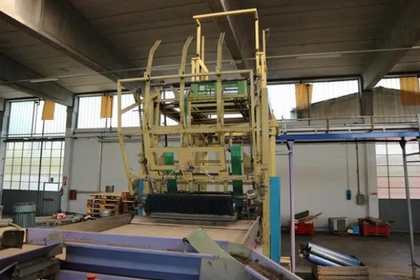 4#2047 Linea di calibratura e confezionamento frutta Unitec