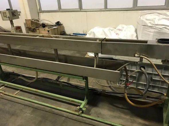 LINEA DI ESTRUSIONE PER TUBI DA IRRIGAZIONE CON GOCCIOLATORI