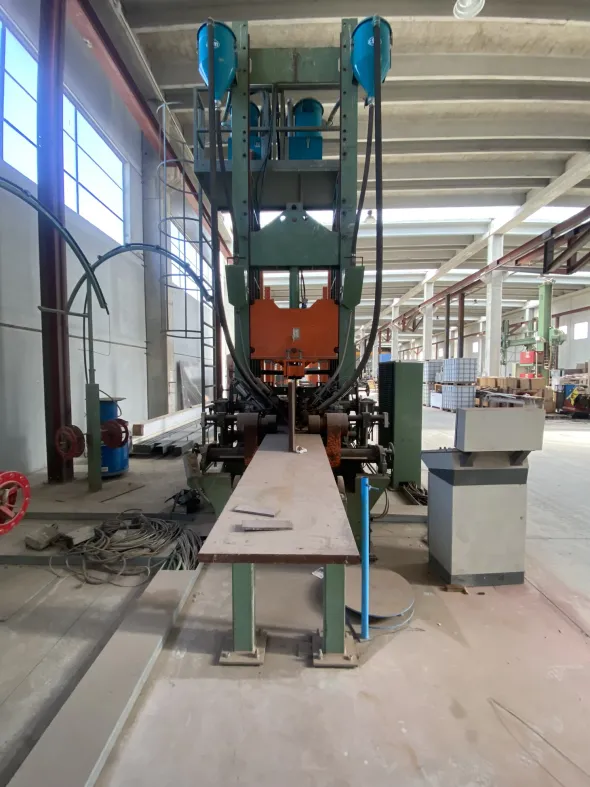 Linea di saldatura travi composite CORIMPEX