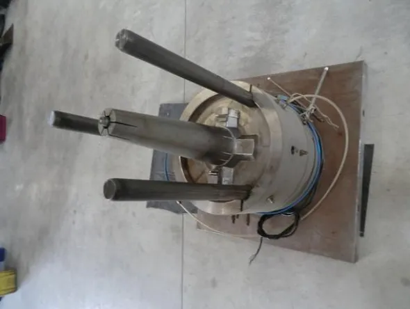 1#4306 Linea di stampi per la produzione di tavolini ribaltabili quadrati e rotondi