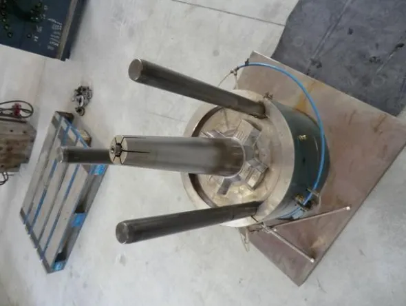 1#4306 Linea di stampi per la produzione di tavolini ribaltabili quadrati e rotondi