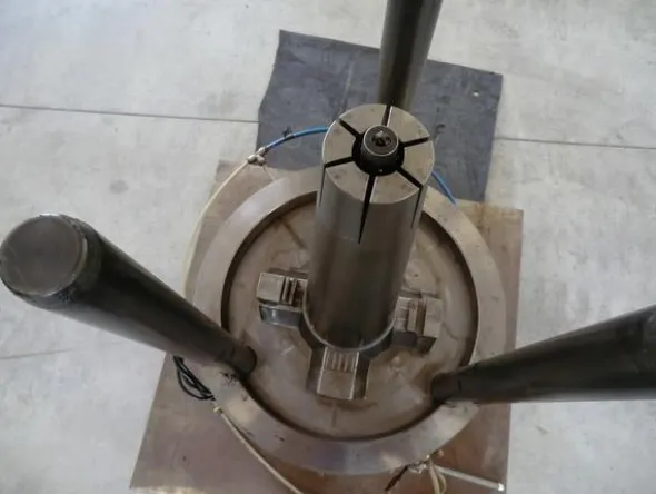 1#4306 Linea di stampi per la produzione di tavolini ribaltabili quadrati e rotondi
