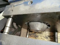 1#4306 Linea di stampi per la produzione di tavolini ribaltabili quadrati e rotondi